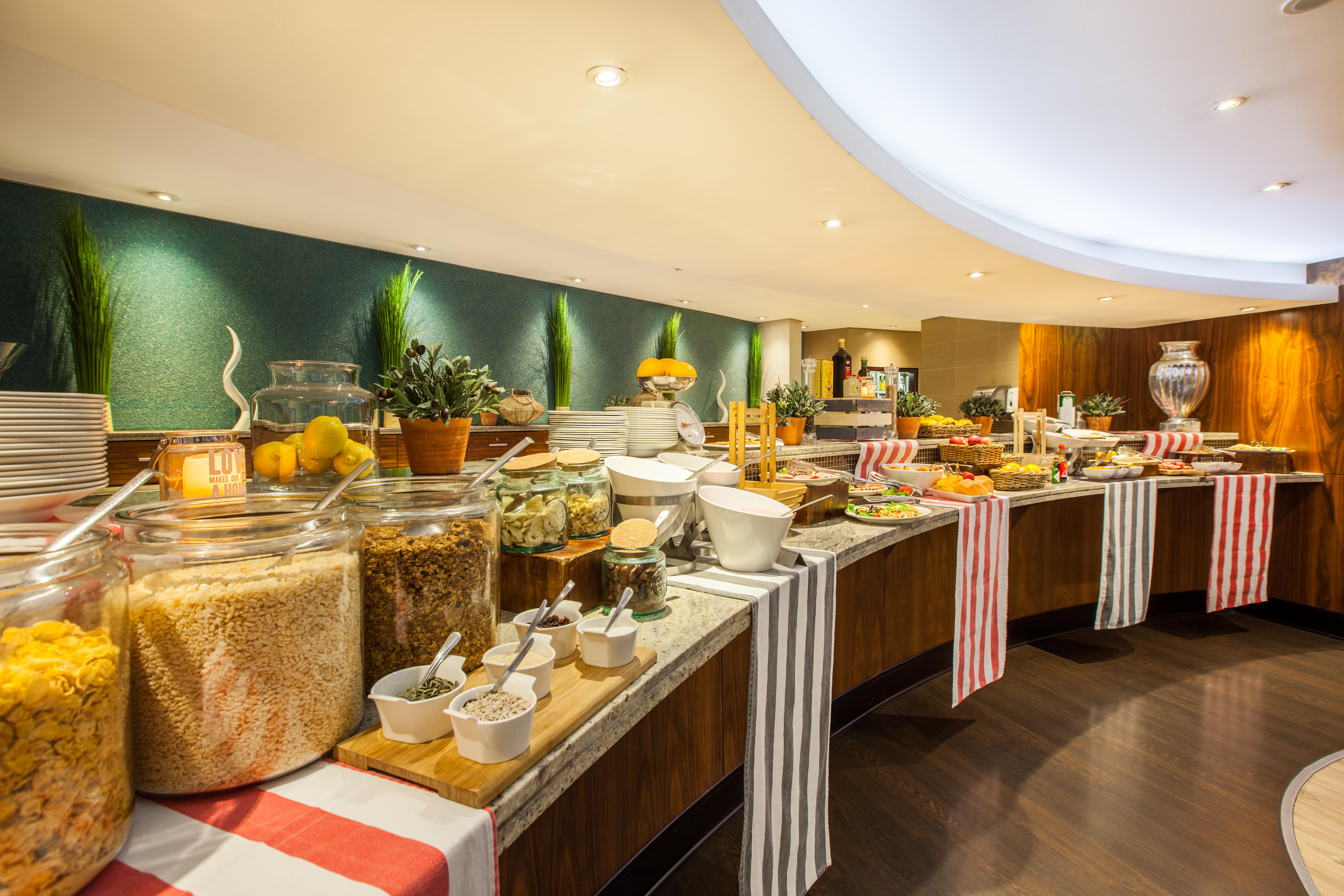 City Lodge Hotel Lynnwood Преторія Екстер'єр фото