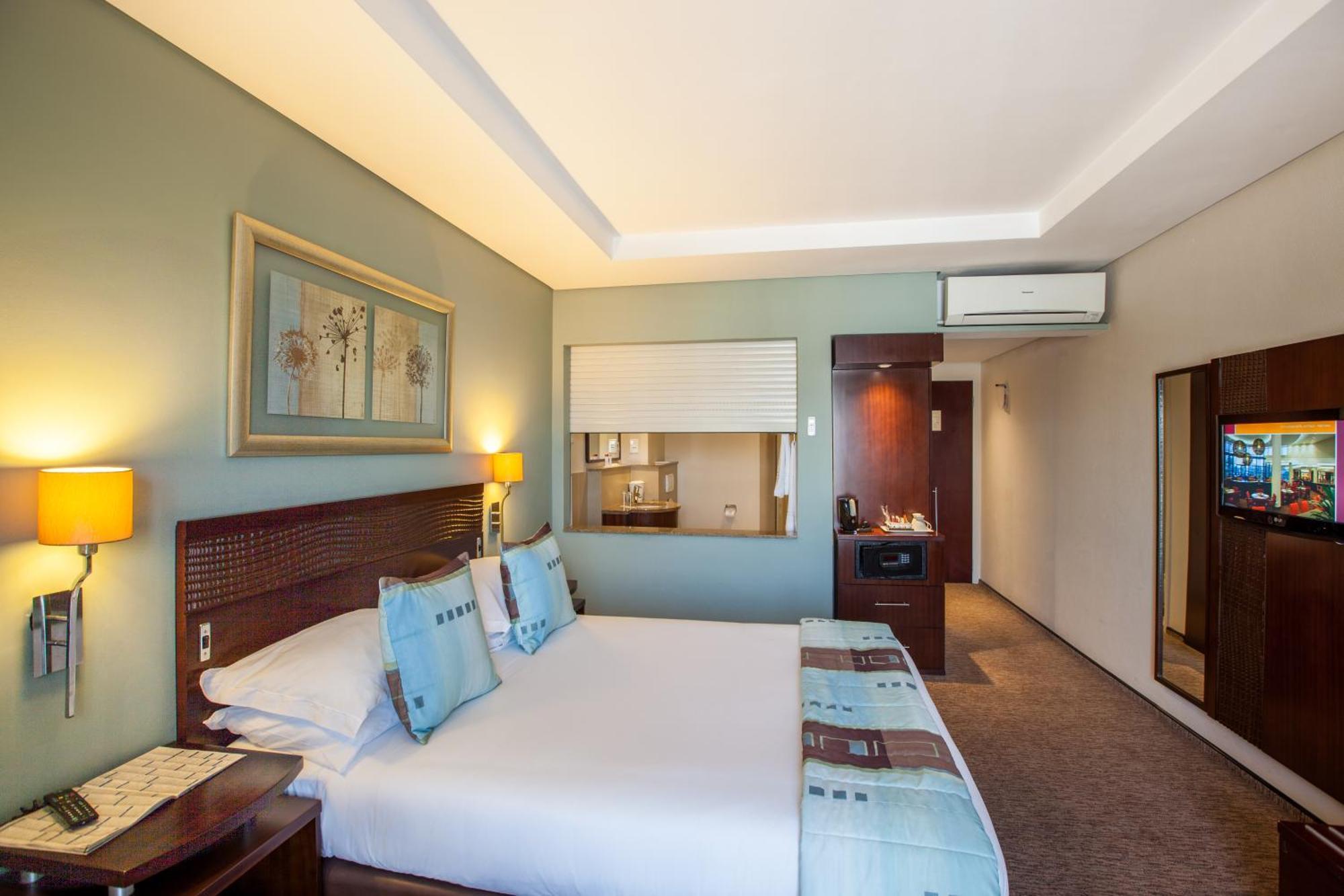 City Lodge Hotel Lynnwood Преторія Номер фото