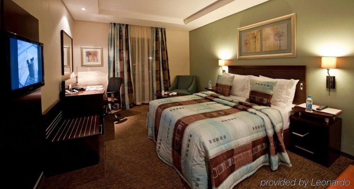 City Lodge Hotel Lynnwood Преторія Екстер'єр фото