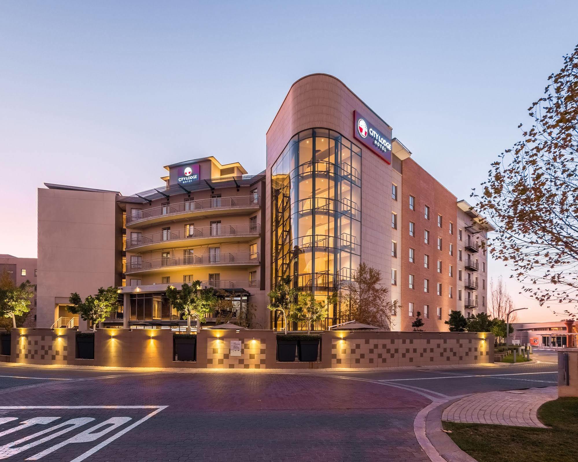City Lodge Hotel Lynnwood Преторія Екстер'єр фото